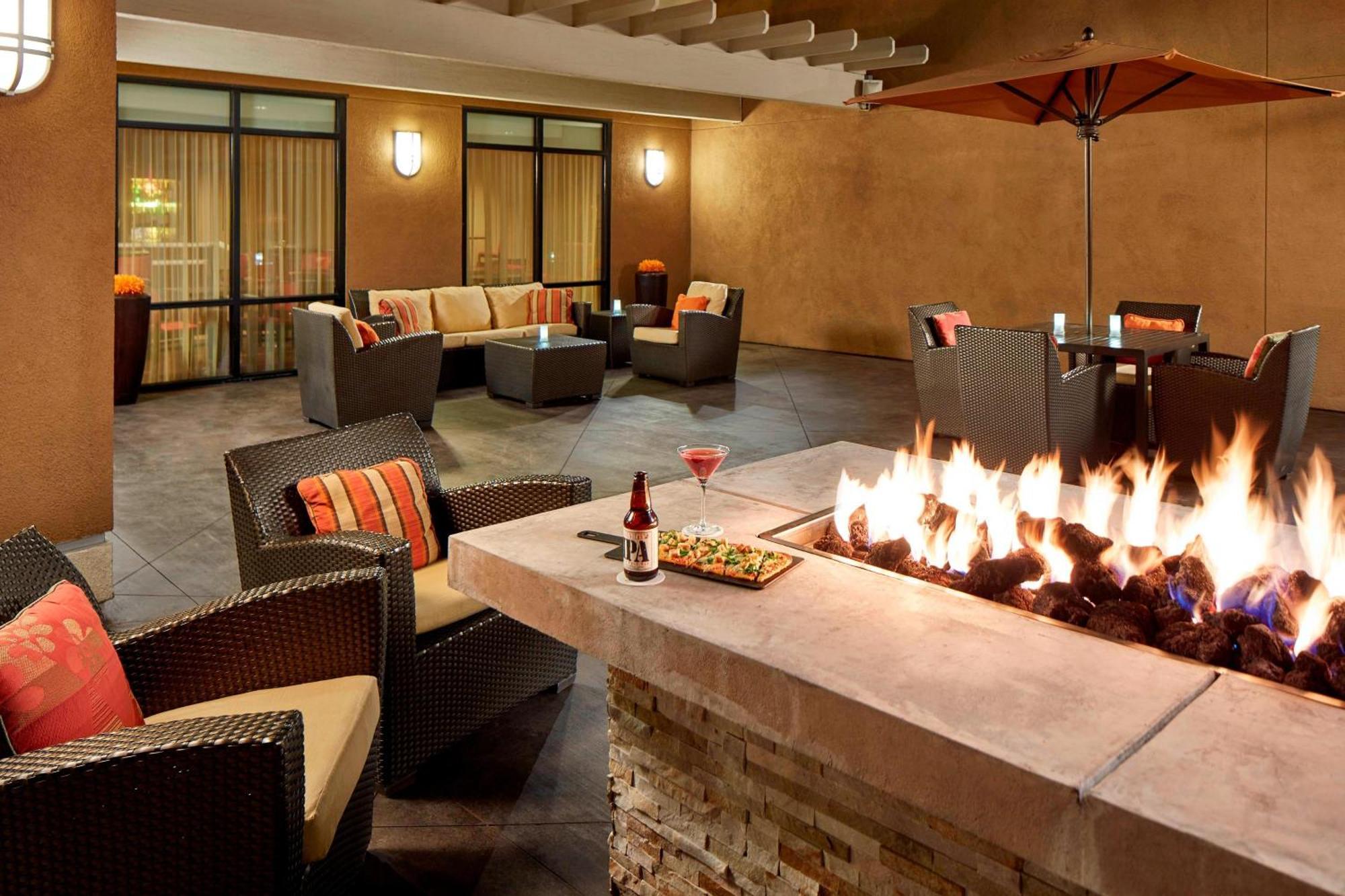 Courtyard By Marriott Anaheim Resort/Convention Center Exteriér fotografie